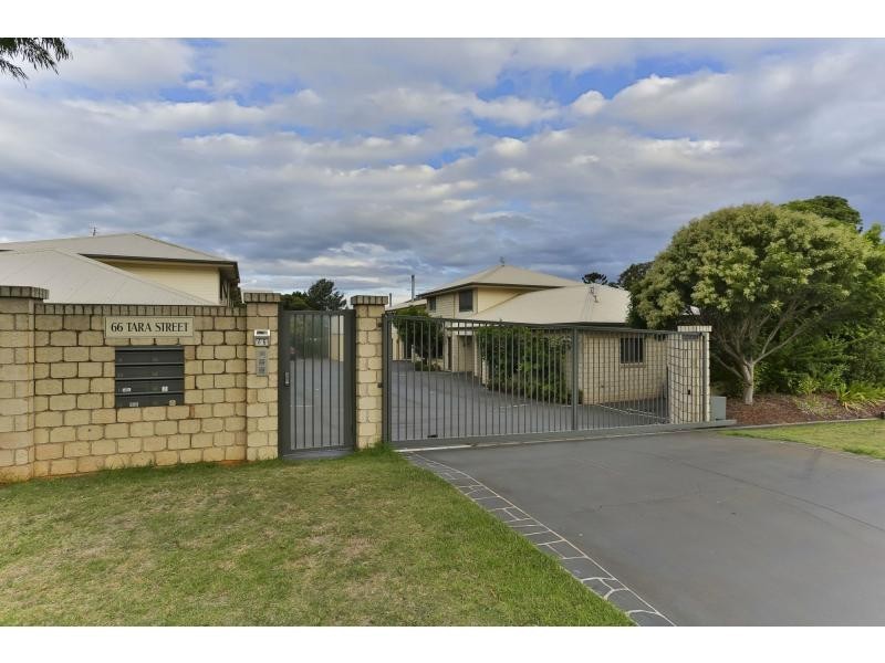 Unit 11/66 Tara Street, Wilsonton QLD 4350