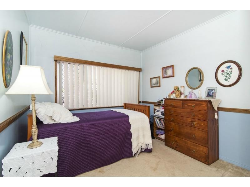 2 Whitefriars Street, Rockville QLD 4350