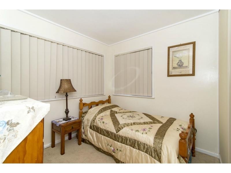 2 Whitefriars Street, Rockville QLD 4350