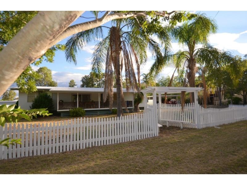 8-10 Cheetham Street, Cecil Plains QLD 4407
