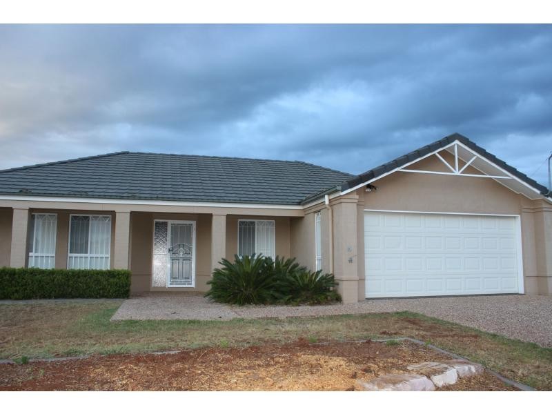296 Ramsay Street, Middle Ridge QLD 4350