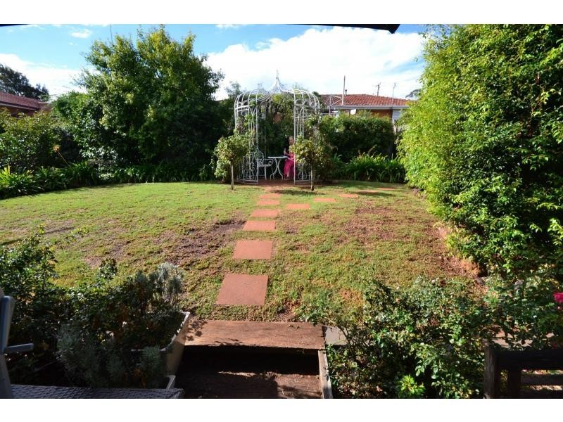 21 Moloney Street, North Toowoomba QLD 4350