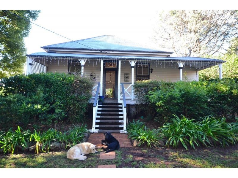 21 Moloney Street, North Toowoomba QLD 4350