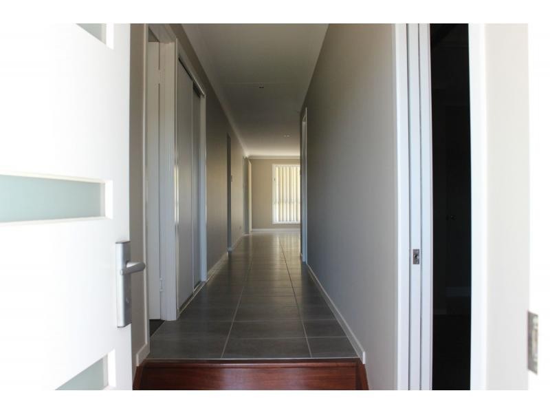 Unit 1/13 Alpine Court, Cranley QLD 4350