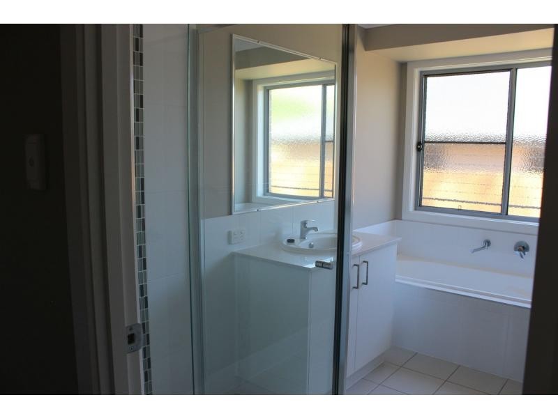 Unit 1/13 Alpine Court, Cranley QLD 4350