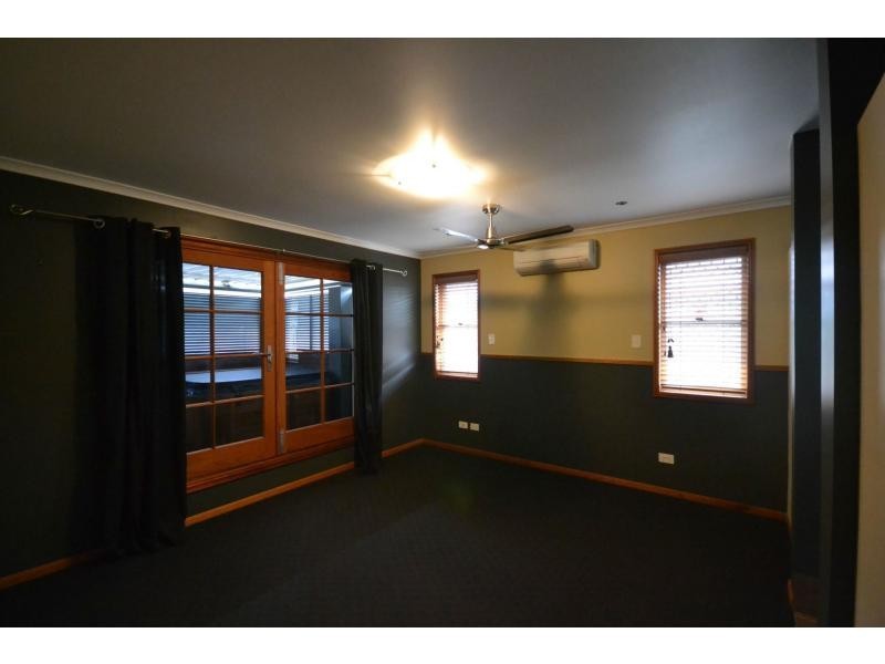 10 Pearl Court, Rangeville QLD 4350