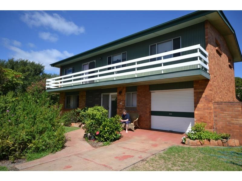 2 Harris Street, Harristown QLD 4350