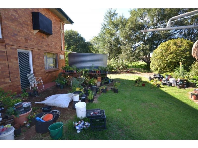 2 Harris Street, Harristown QLD 4350