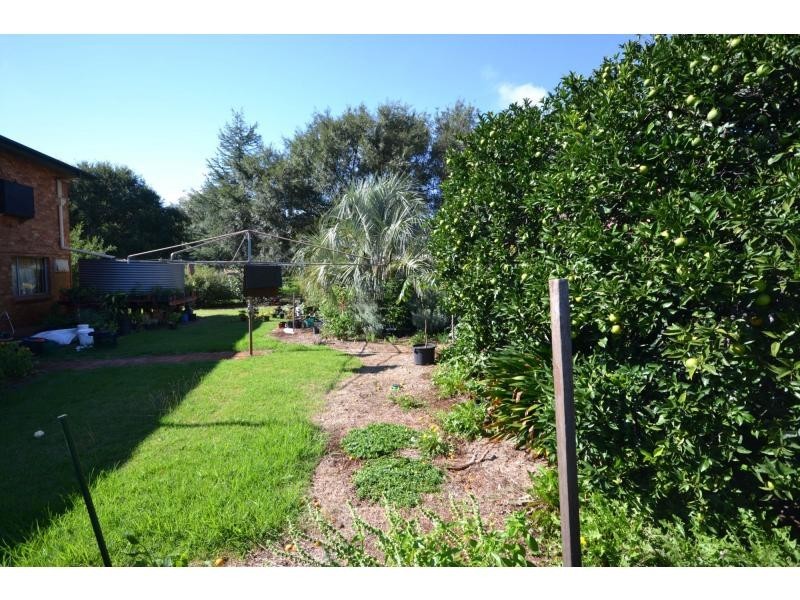 2 Harris Street, Harristown QLD 4350