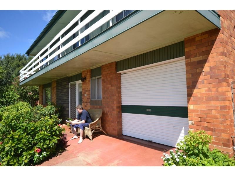 2 Harris Street, Harristown QLD 4350