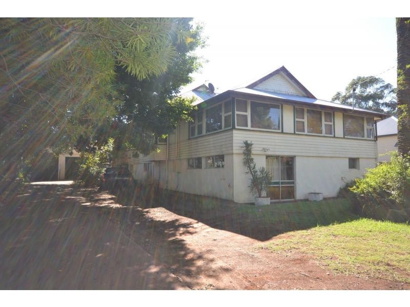 73 West Street, Newtown QLD 4350