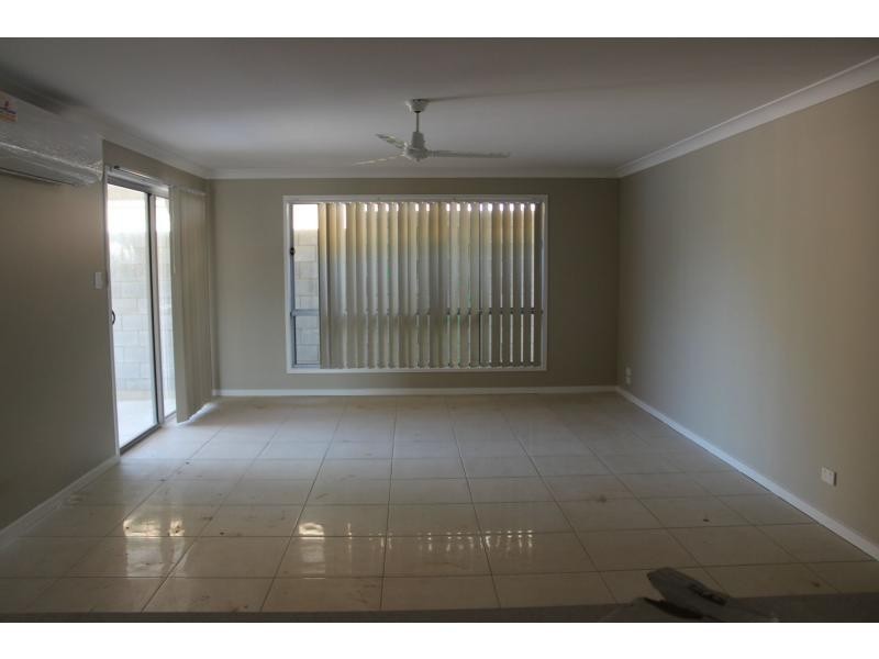 1/15 Alpine Court, Cranley QLD 4350