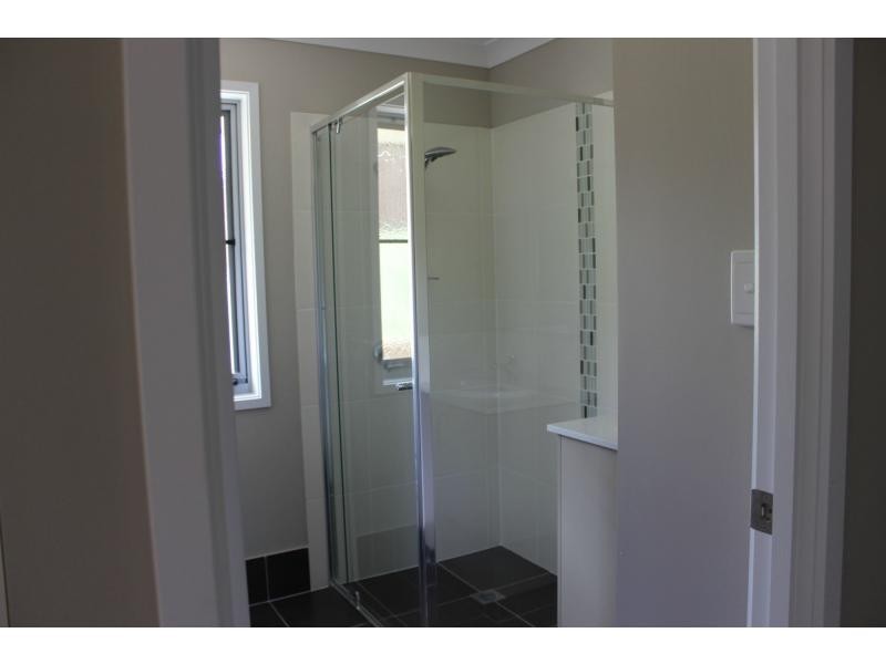 2/15 Alpine Court, Cranley QLD 4350