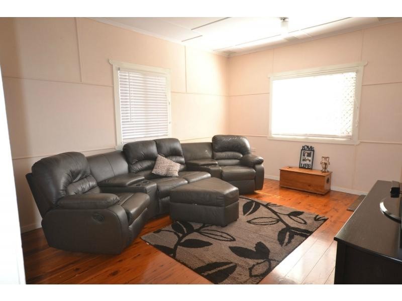 2 Venture Street, North Toowoomba QLD 4350