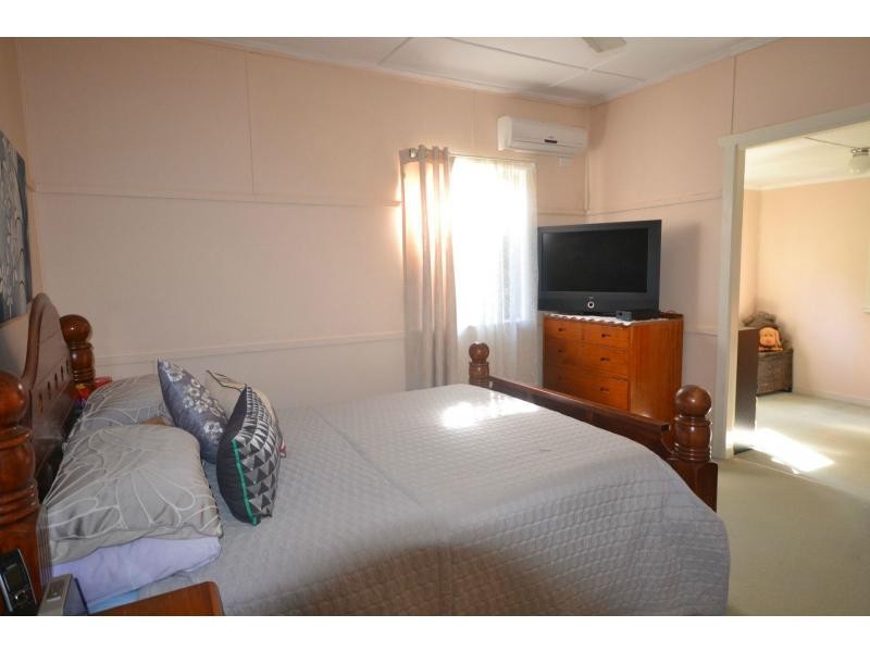 2 Venture Street, North Toowoomba QLD 4350