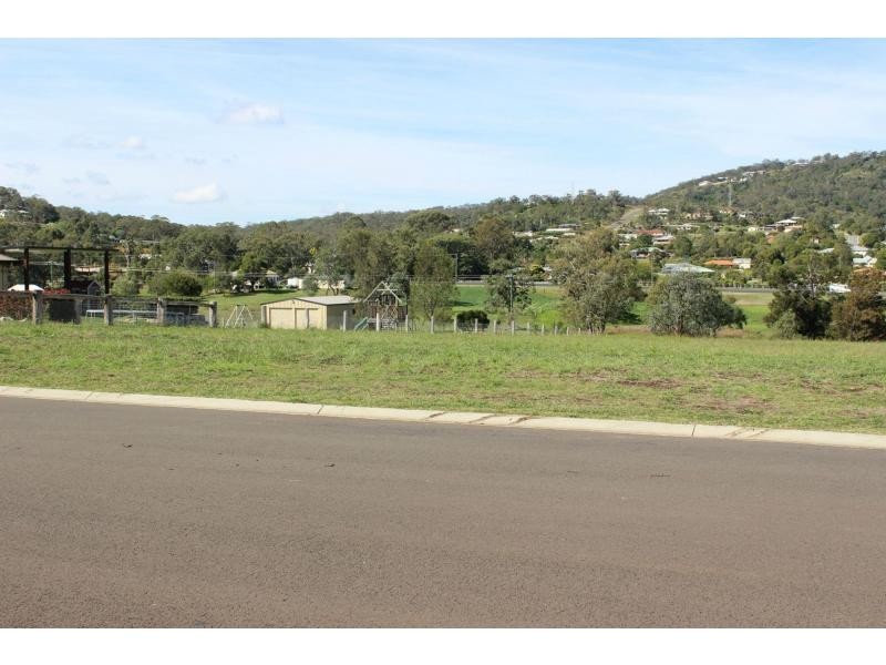 9 Northerly Drive, Hodgson Vale QLD 4352