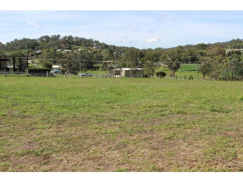 9 Northerly Drive, Hodgson Vale QLD 4352