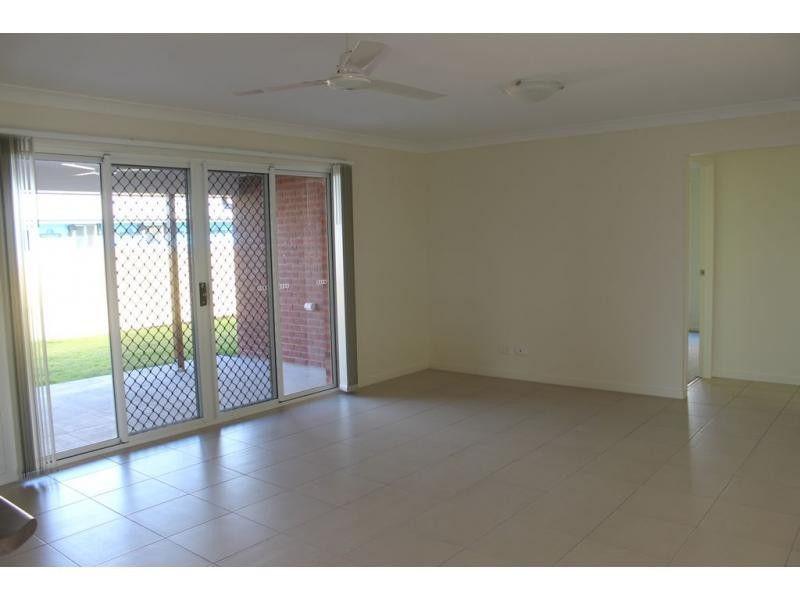 21 Mansell Boulevard, Cotswold Hills QLD 4350