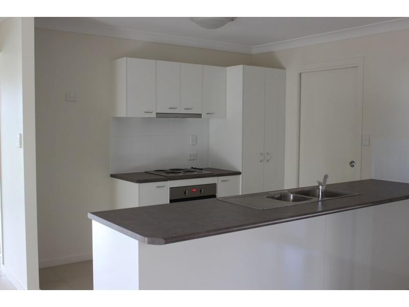 21 Mansell Boulevard, Cotswold Hills QLD 4350