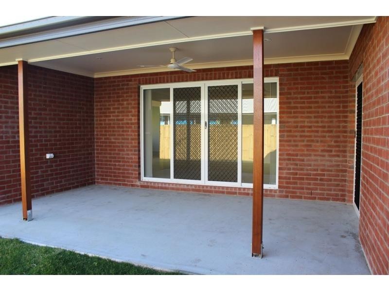 21 Mansell Boulevard, Cotswold Hills QLD 4350