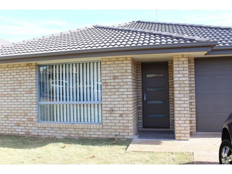 1/103 Gorman Street, Darling Heights QLD 4350