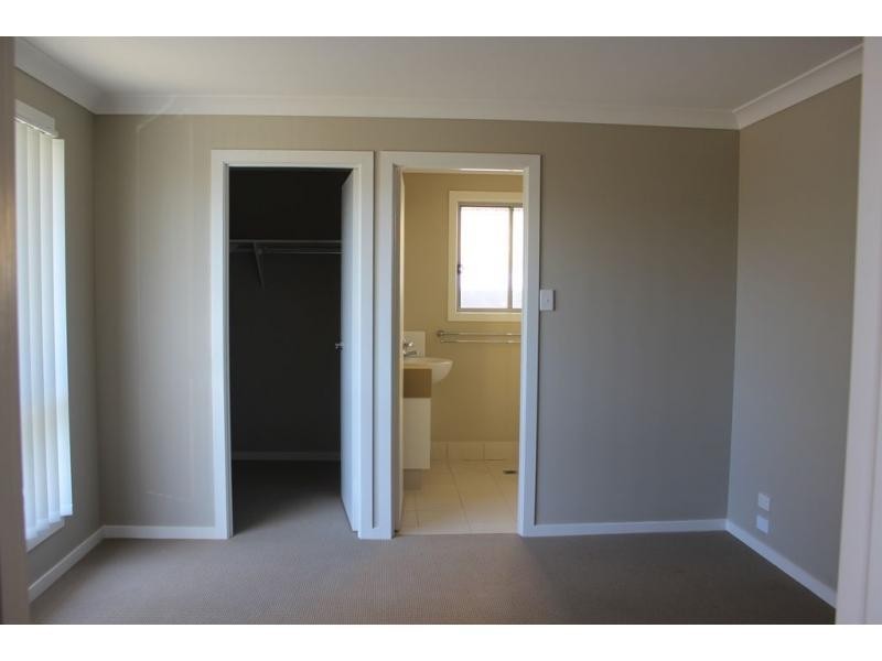 1/103 Gorman Street, Darling Heights QLD 4350