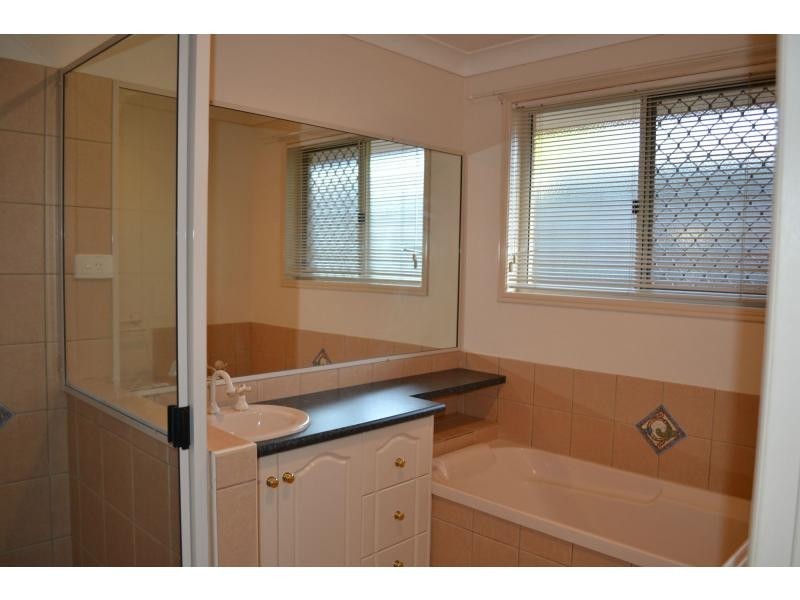 14 Scullin Street, Middle Ridge QLD 4350