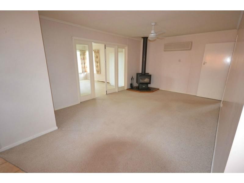 43 Hoey Street, Kearneys Spring QLD 4350