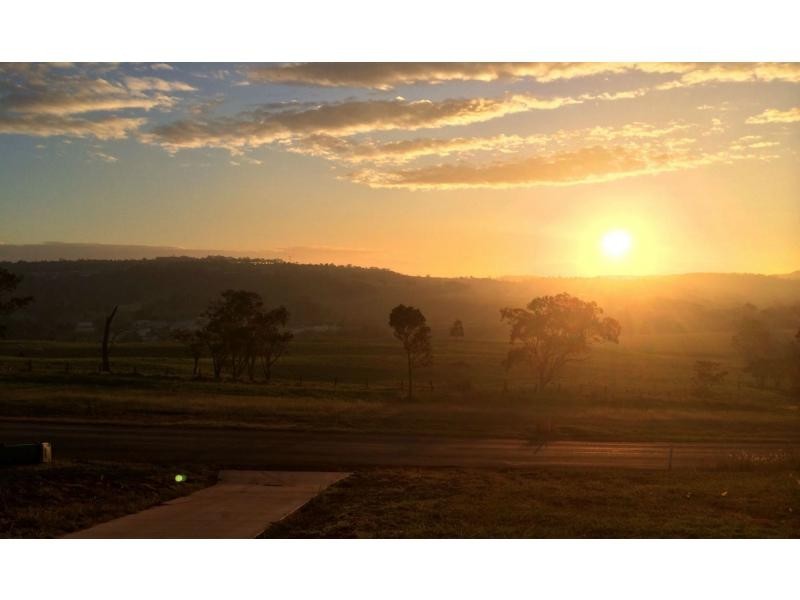 274 Goombungee Road, Harlaxton QLD 4350