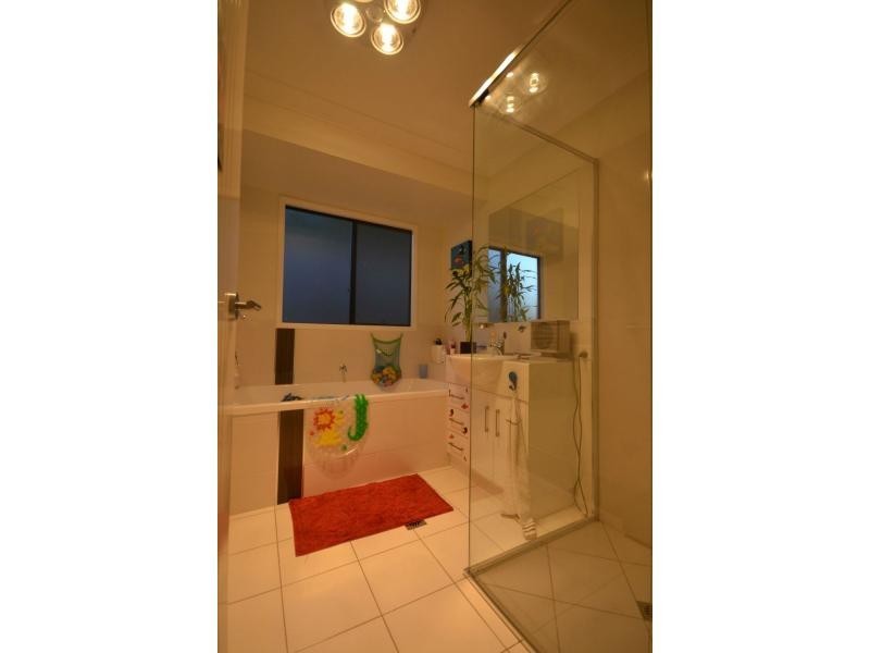274 Goombungee Road, Harlaxton QLD 4350
