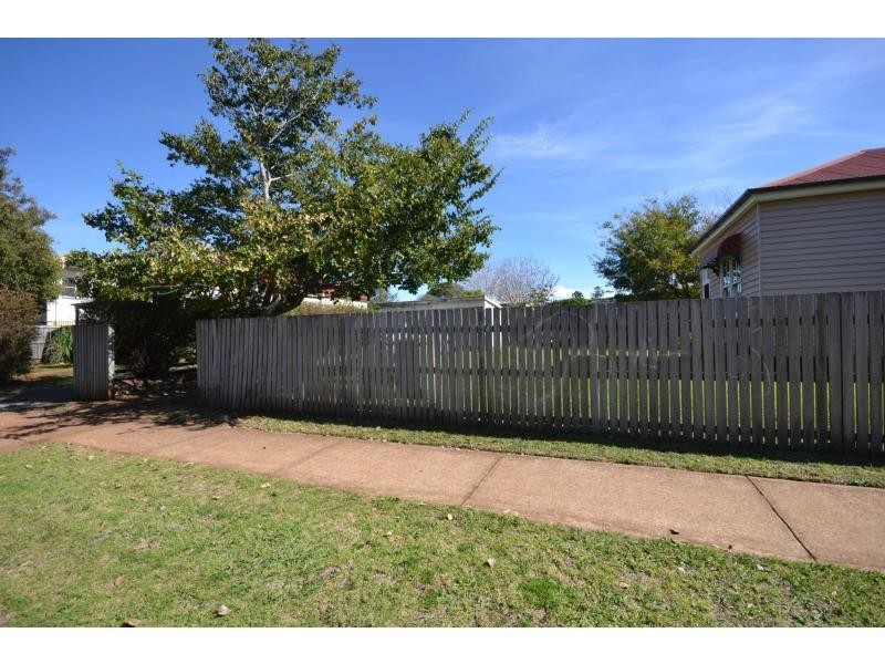 25a Gowrie Street, Toowoomba QLD 4350