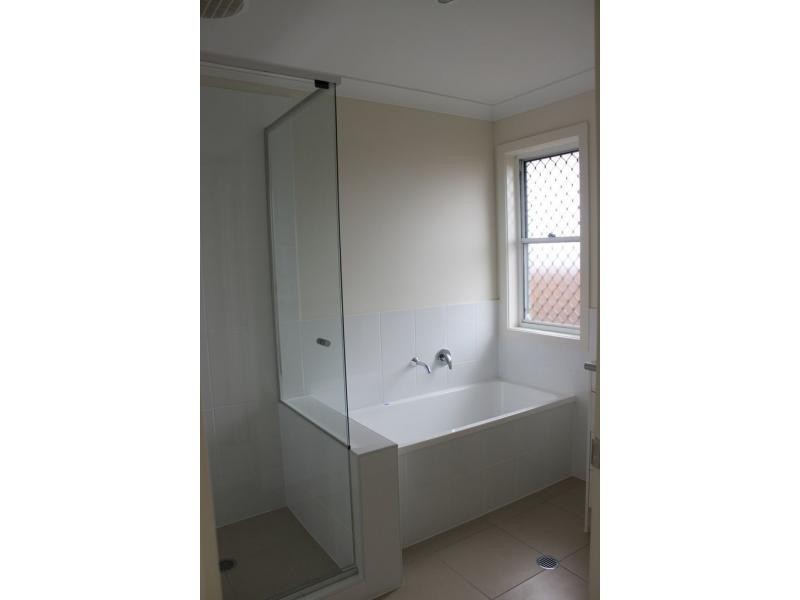 20 Wandoo Crescent, Westbrook QLD 4350