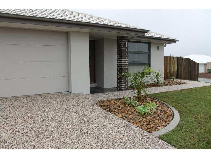 42 Wandoo Crescent, Westbrook QLD 4350