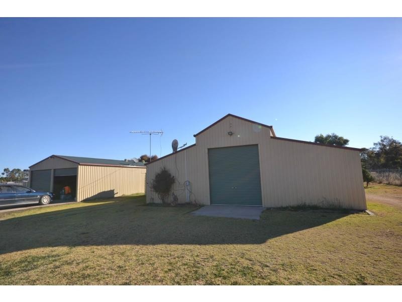 7-11 Donald Street, Leyburn QLD 4365