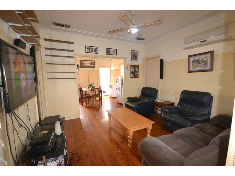 441 Tor Street, Newtown QLD 4350