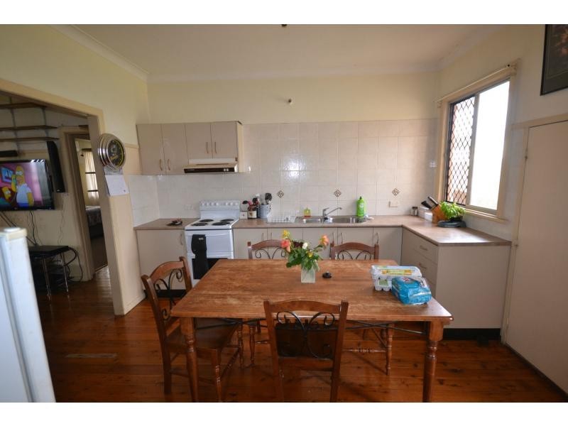 441 Tor Street, Newtown QLD 4350