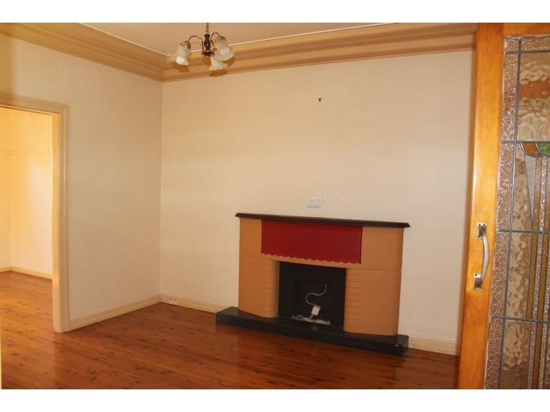 188 South Street, Centenary Heights QLD 4350