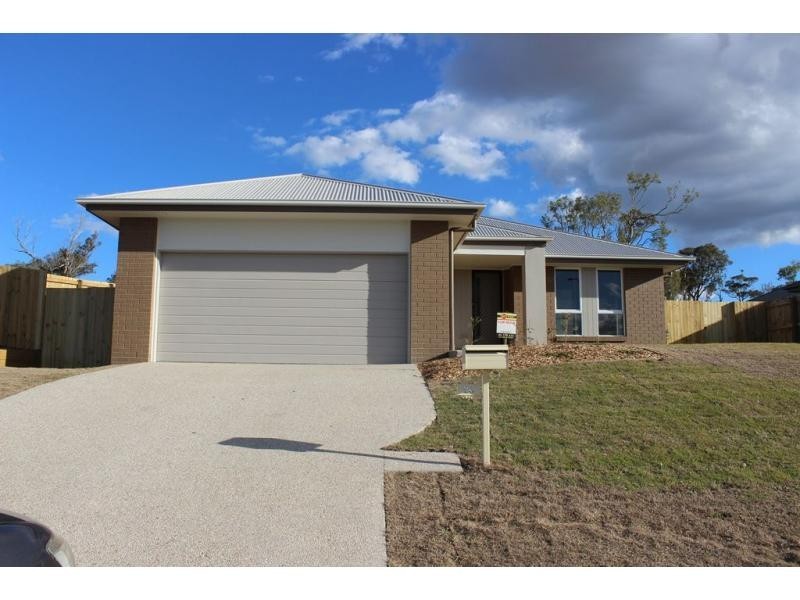 23 Mansell Boulevard, Cotswold Hills QLD 4350