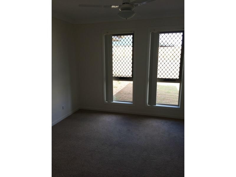 22 Wandoo Crescent, Westbrook QLD 4350