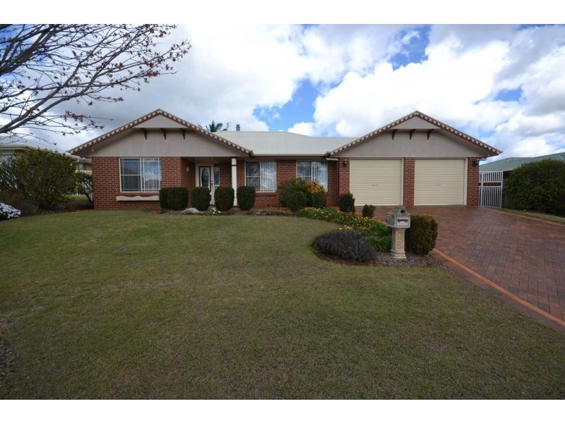 14 Gouldson Drive, Kearneys Spring QLD 4350