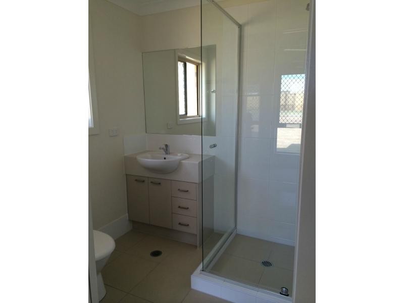 17 Wandoo Crescent, Westbrook QLD 4350