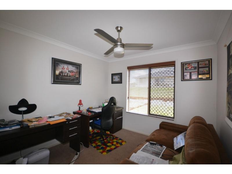 16 Phipps Drive, Meringandan West QLD 4352