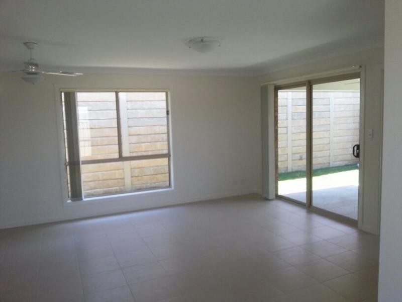 4 Preston Court, Glenvale QLD 4350