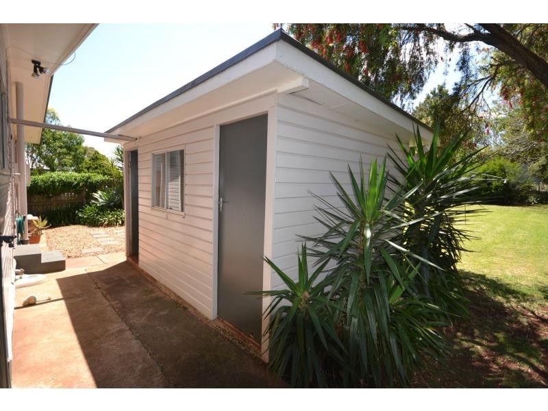 37 South Street, Rangeville QLD 4350