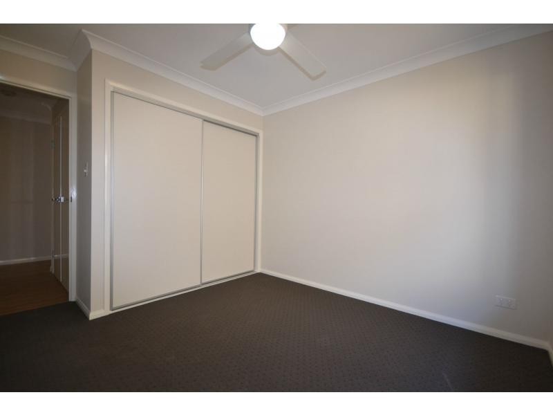 1/3 Carlin Street, Glenvale QLD 4350