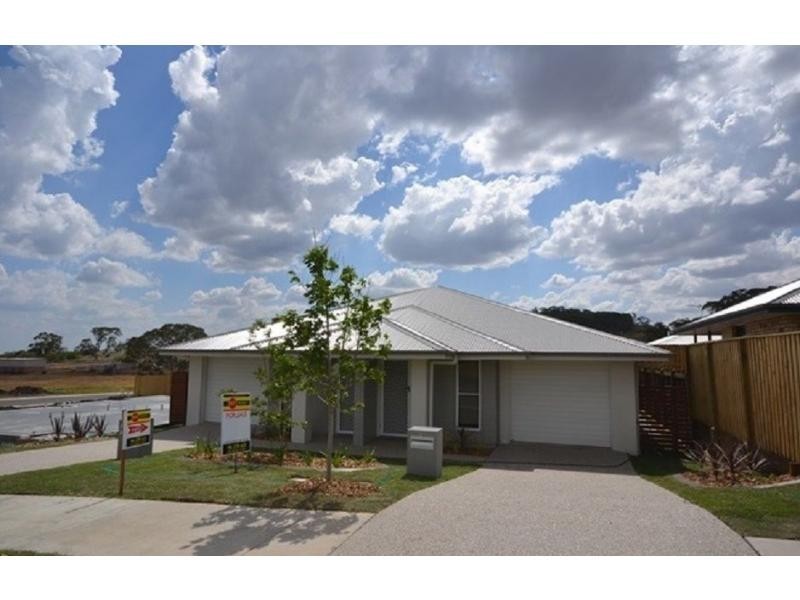 2/3 Carlin Street, Glenvale QLD 4350