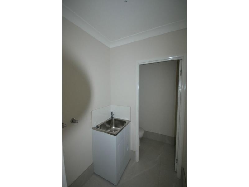 1/11 O’Brien Street, Harlaxton QLD 4350