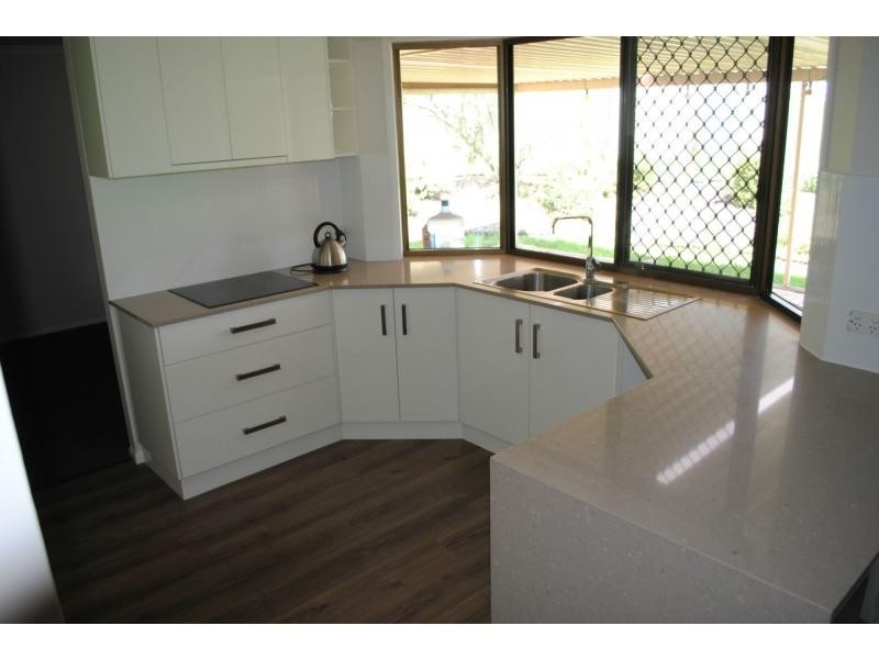 20 Carolann Street, Glenvale QLD 4350