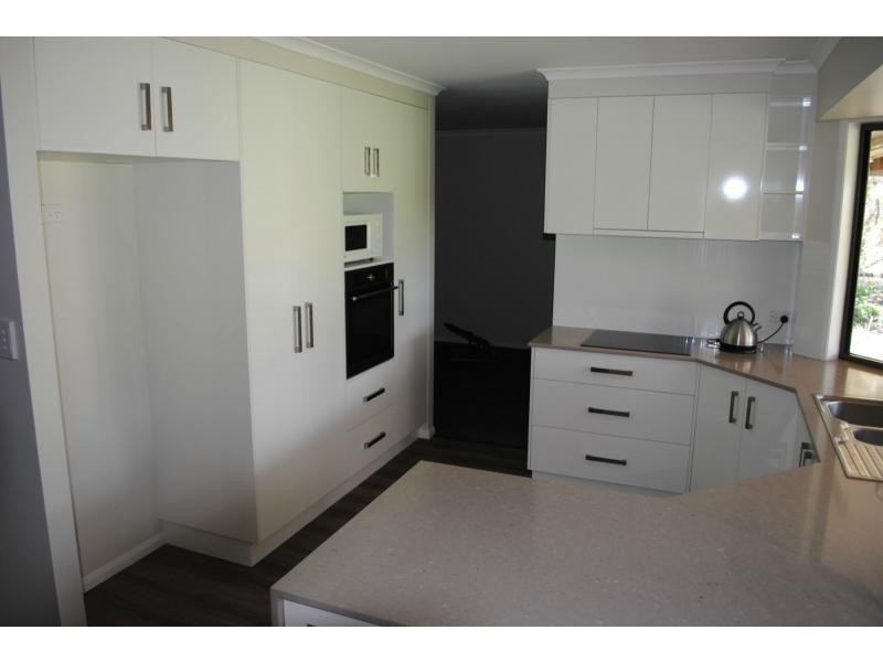 20 Carolann Street, Glenvale QLD 4350