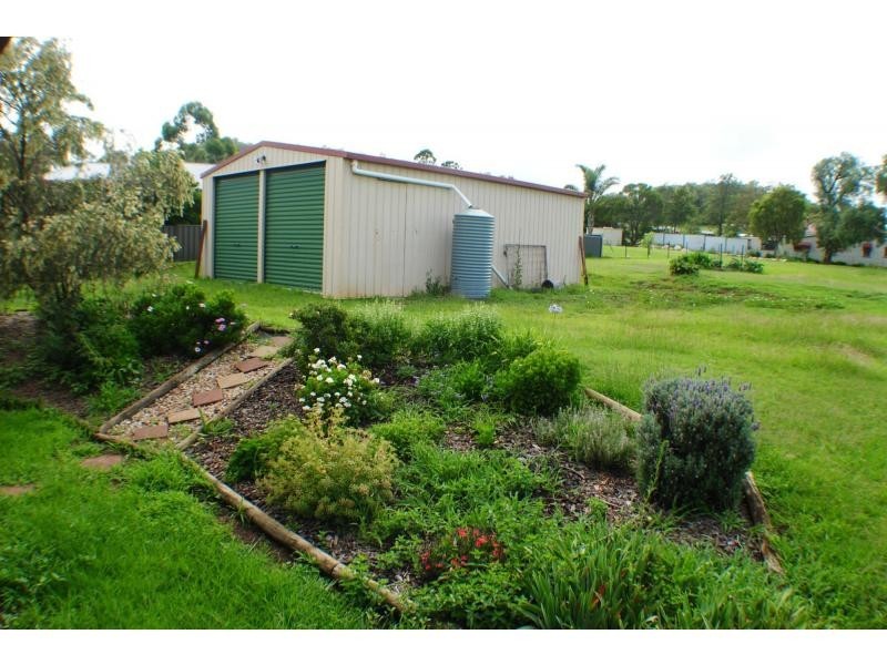 20 Carolann Street, Glenvale QLD 4350
